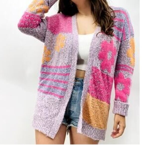 NWT Sincerely Jules Cuddly Soft Purple Pink Retro Flower Cardigan Sweater Size M - Picture 1 of 7